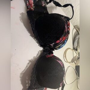Size 34B bra